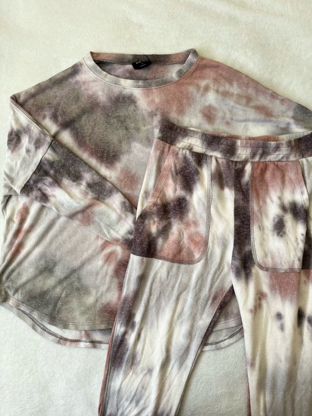 Tie-Dye Long Sleeve Top and Pants Set